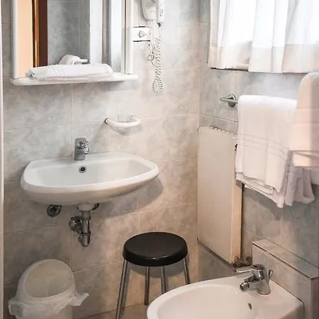 H&l Hotell 3*